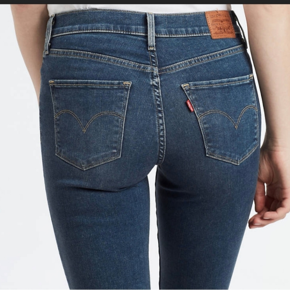 Levi's 311 Shaping Skinny